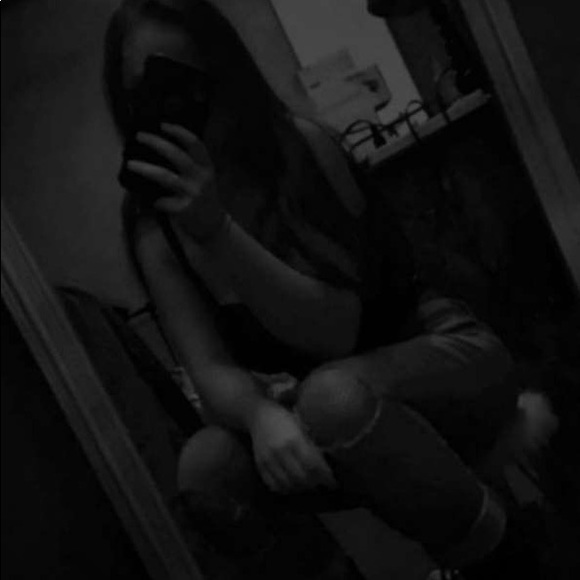 Meet your Posher, Kylee - Picture 1 of 1